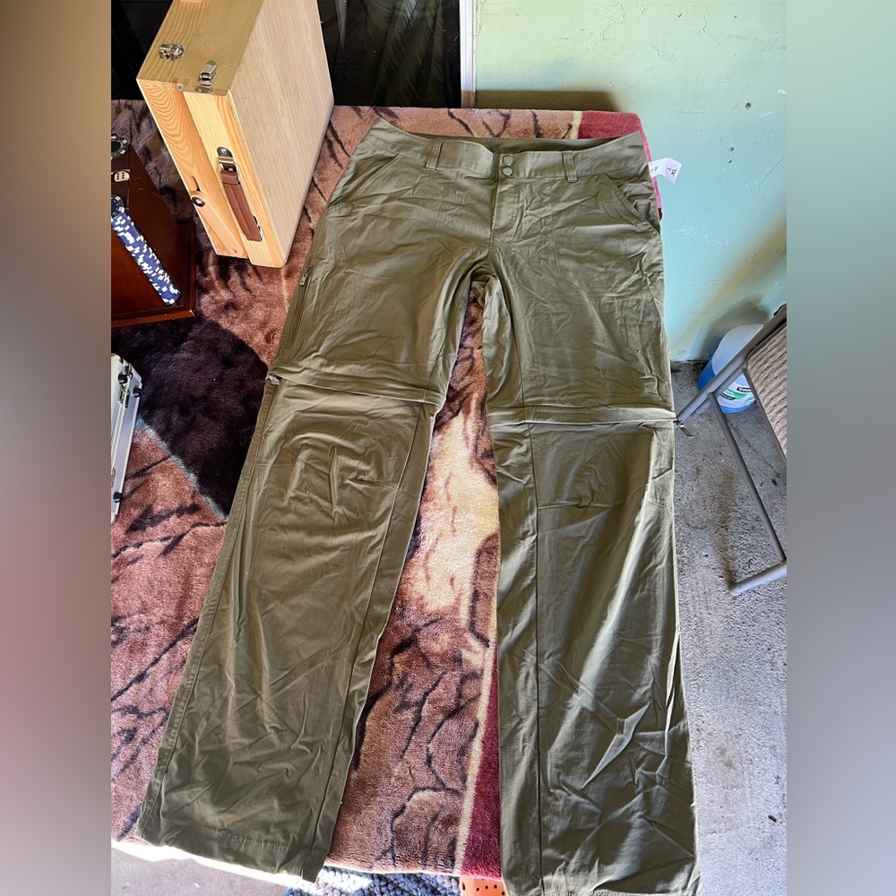 Columbia Men's Khaki Cargo Pants